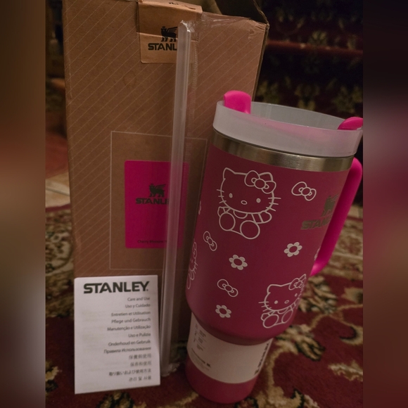 Hello Kitty x Stanley Pink Tumbler – New in Box 💕 Limited Edition - Picture 5 of 16